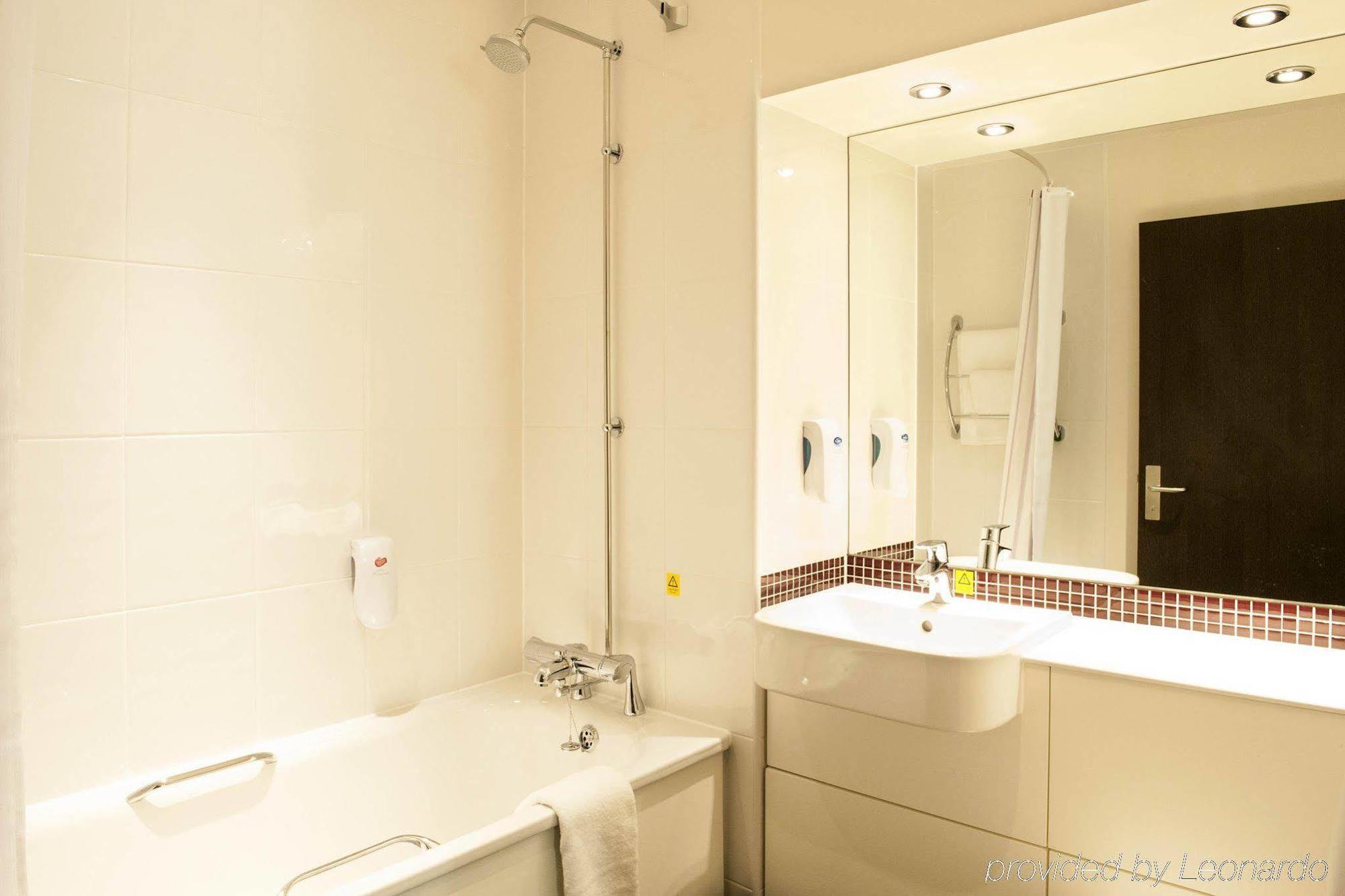 Premier Inn Exeter Eksteriør billede